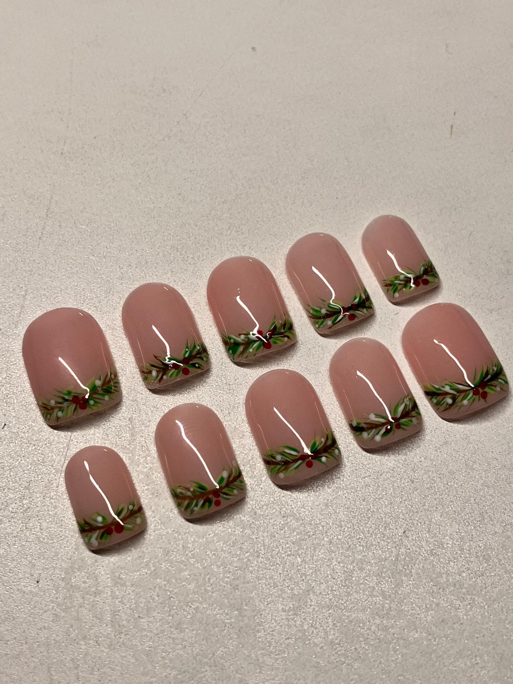Handmade Christmas wreath press on nails with application pack and instructions.