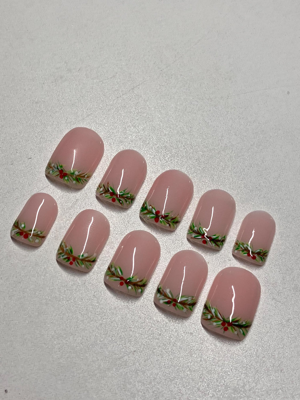 Handmade Christmas wreath press on nails with application pack and instructions.