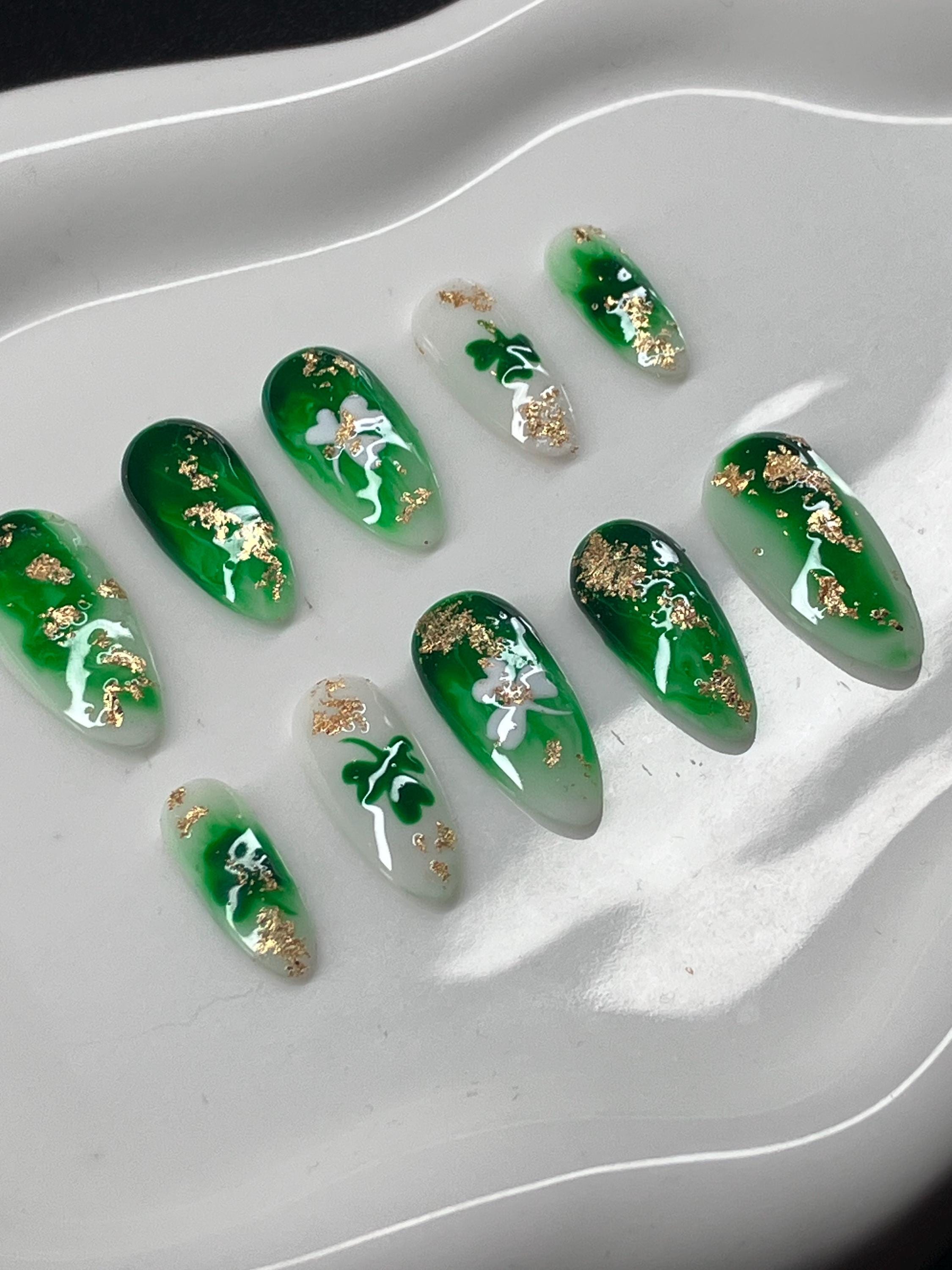 St Patrick's Day Press On Nails: Clover Marble, Gold Leaf Accents