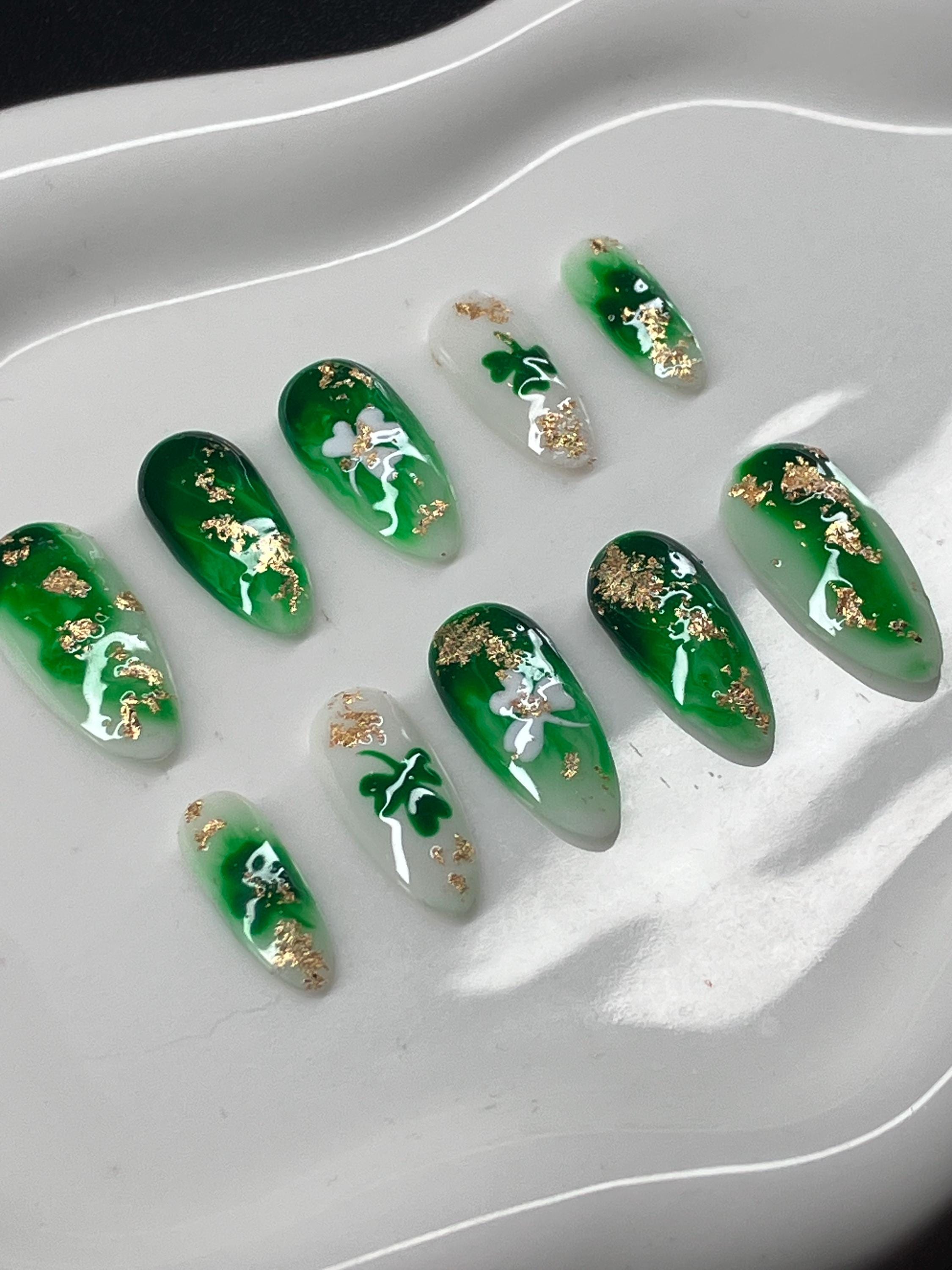 St Patrick's Day Press On Nails: Clover Marble, Gold Leaf Accents