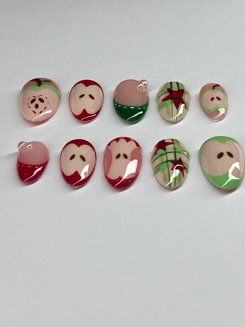 Apple Design Press On Nails: Summer Nail Art with Application Pack