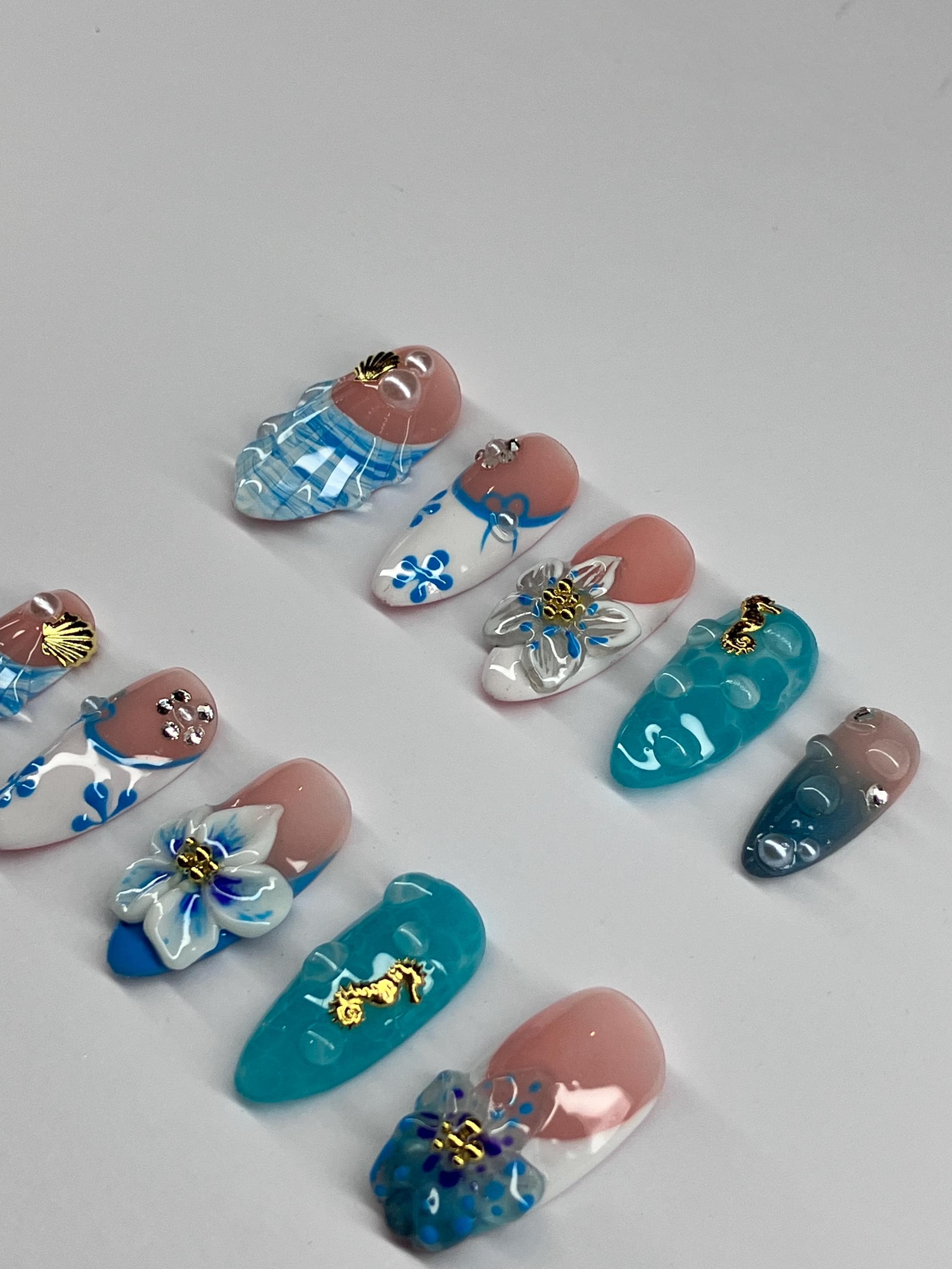 Ocean Vibes Press On Nails: 3D Shell Water Design