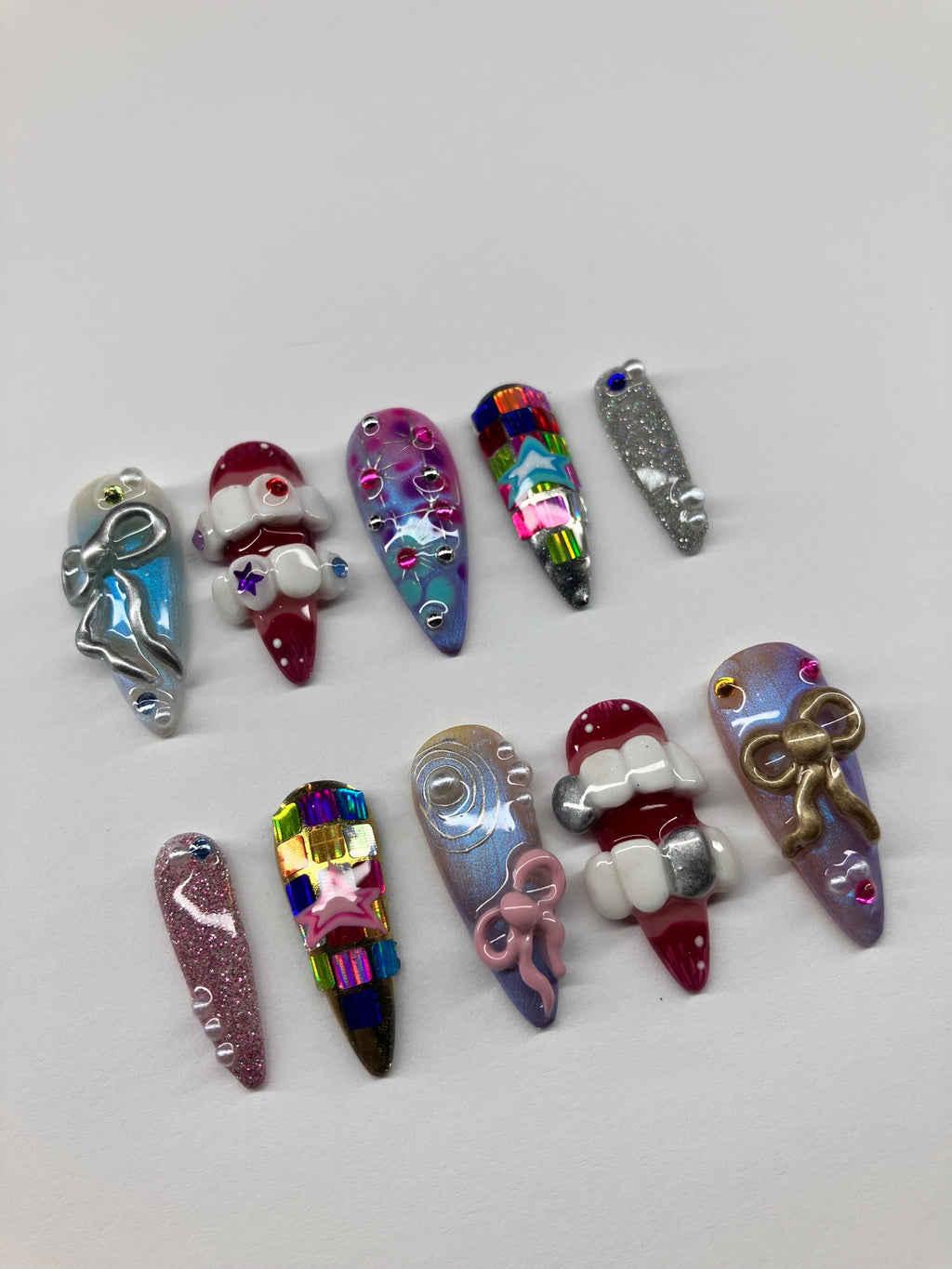 Mouth trend press on nails with instructions and application pack