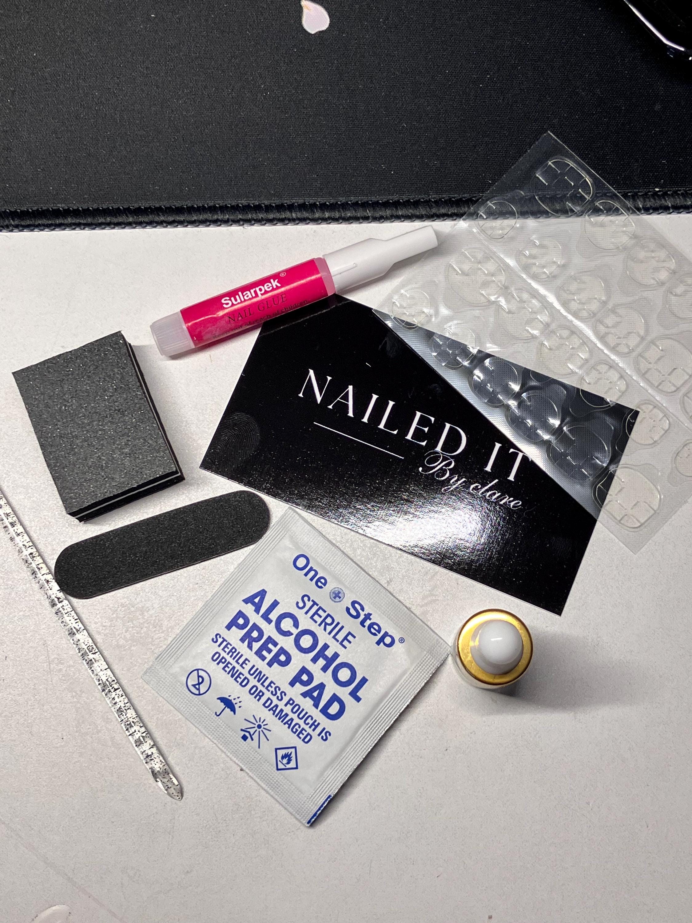Aurora press on nails with fine art, application pack included