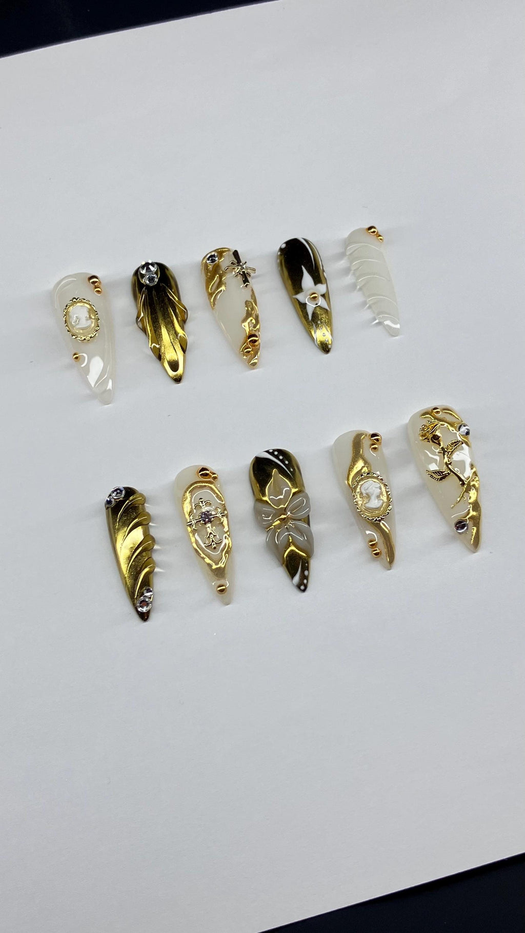 Golden Goddess Press On Nails: 3D Gold Nail Art with Application Kit