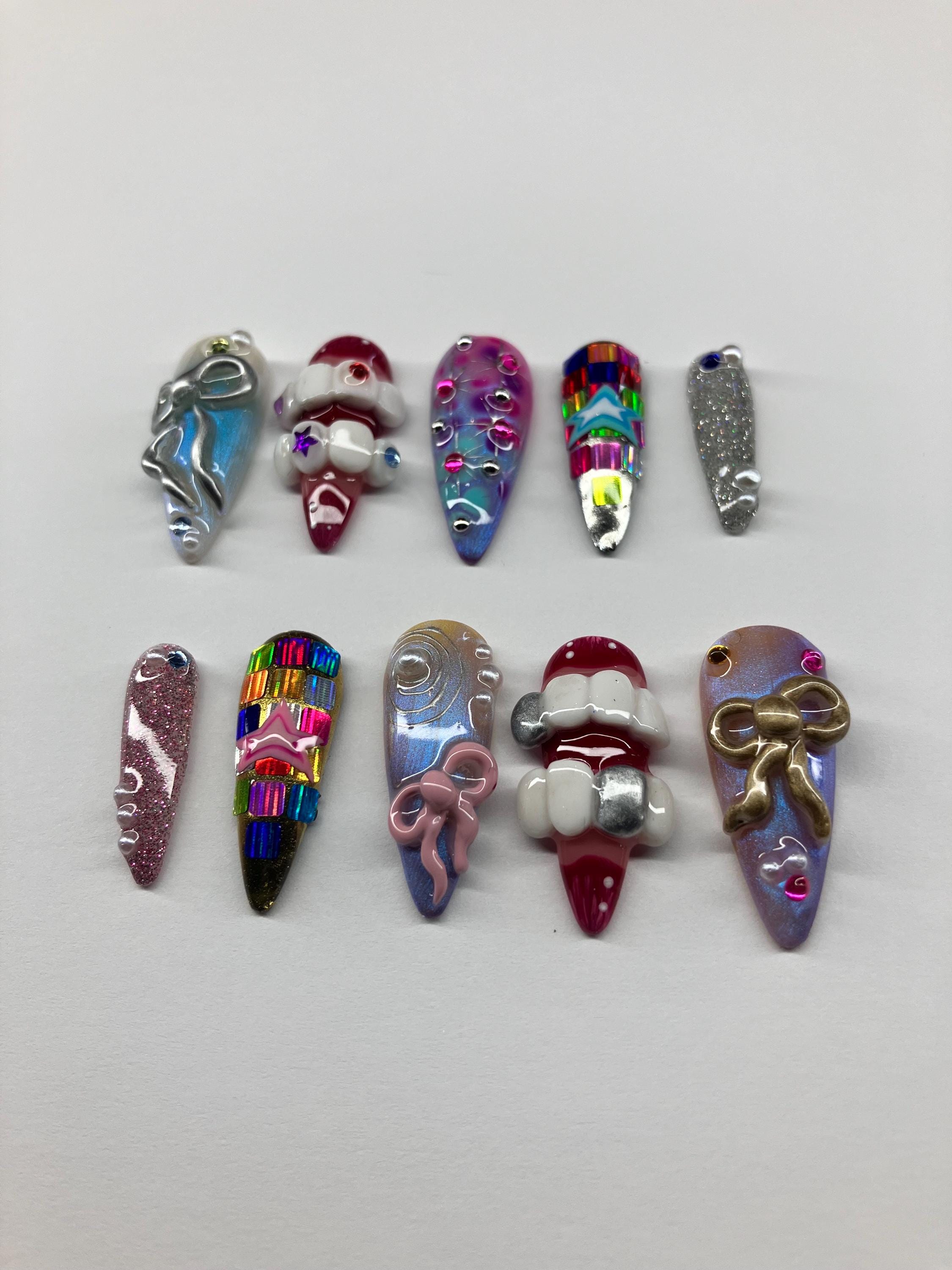 Mouth trend press on nails with instructions and application pack
