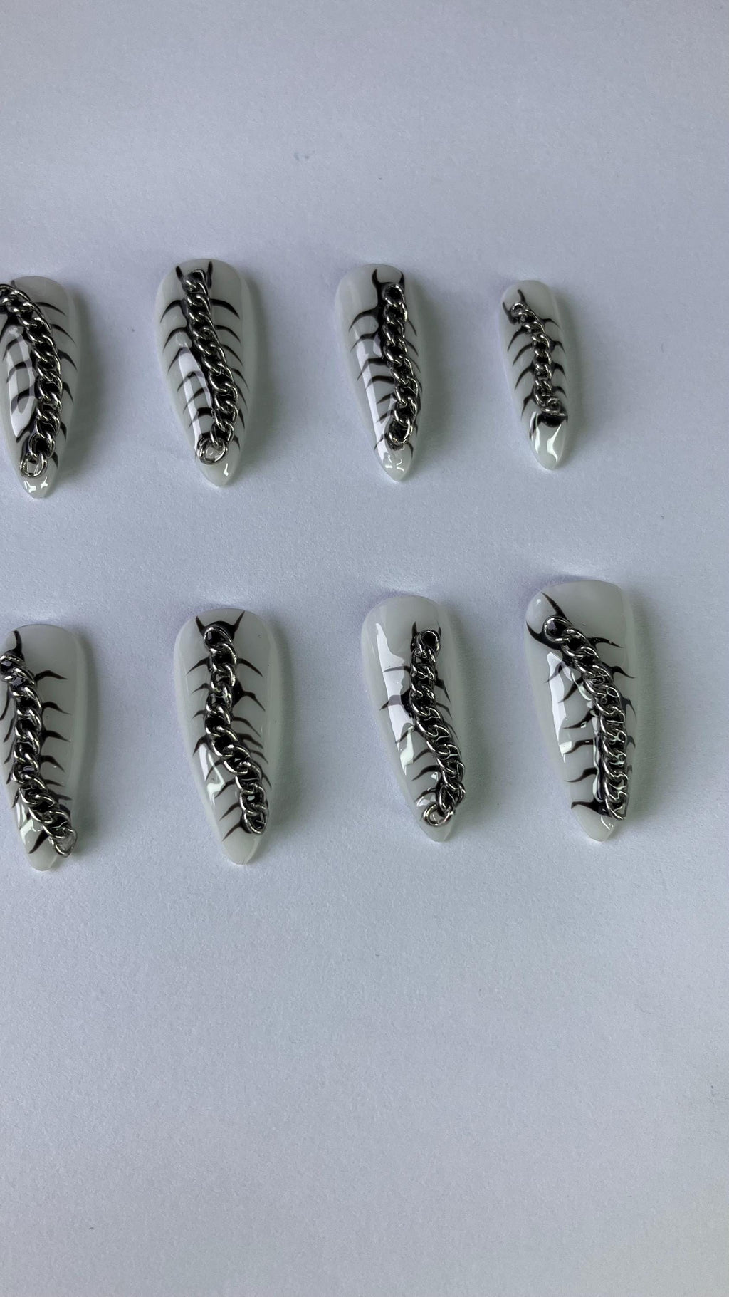 Centipede Press On Nails: Goth Black & White Chain Design