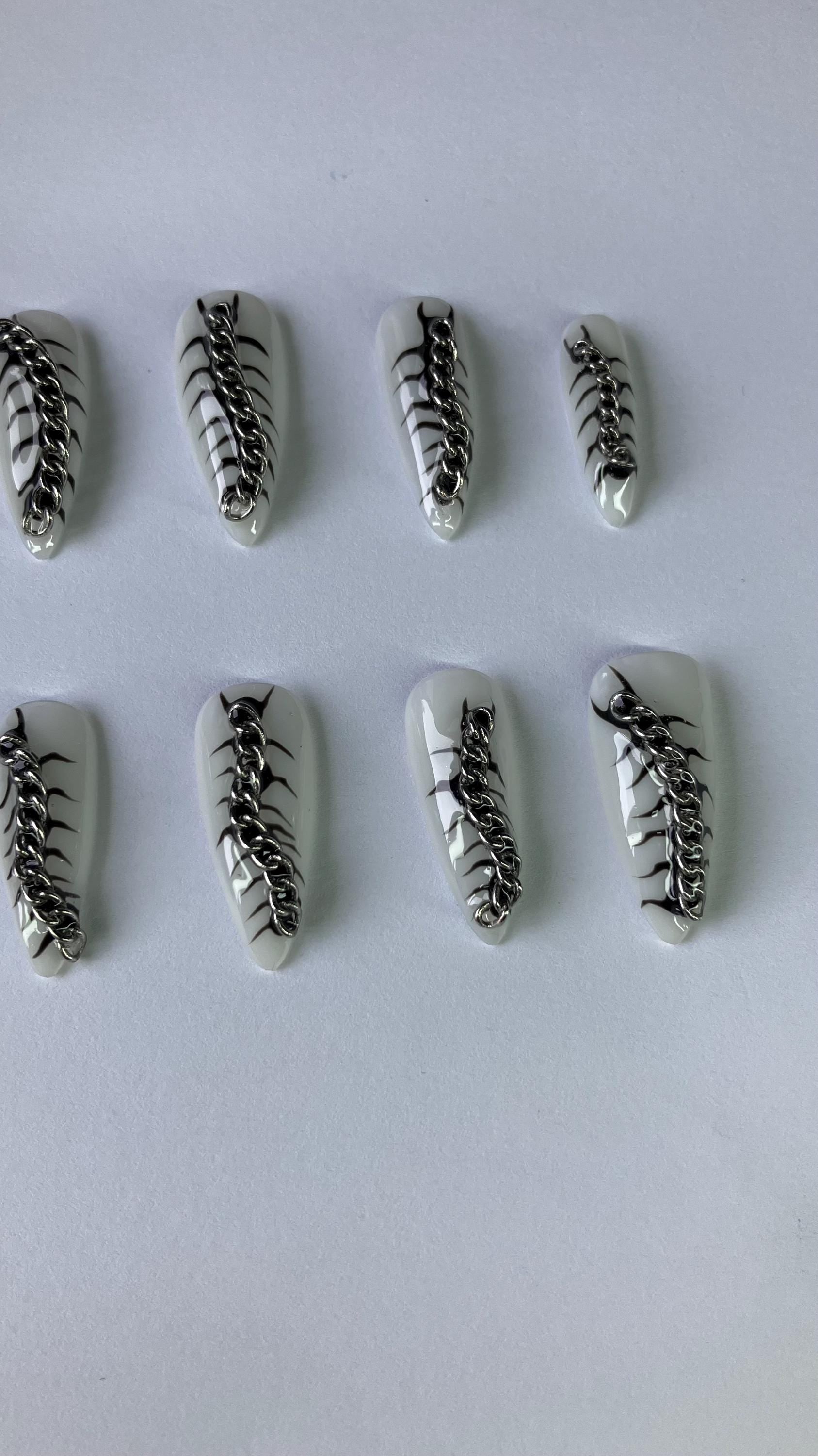 Centipede Press On Nails: Goth Black & White Chain Design