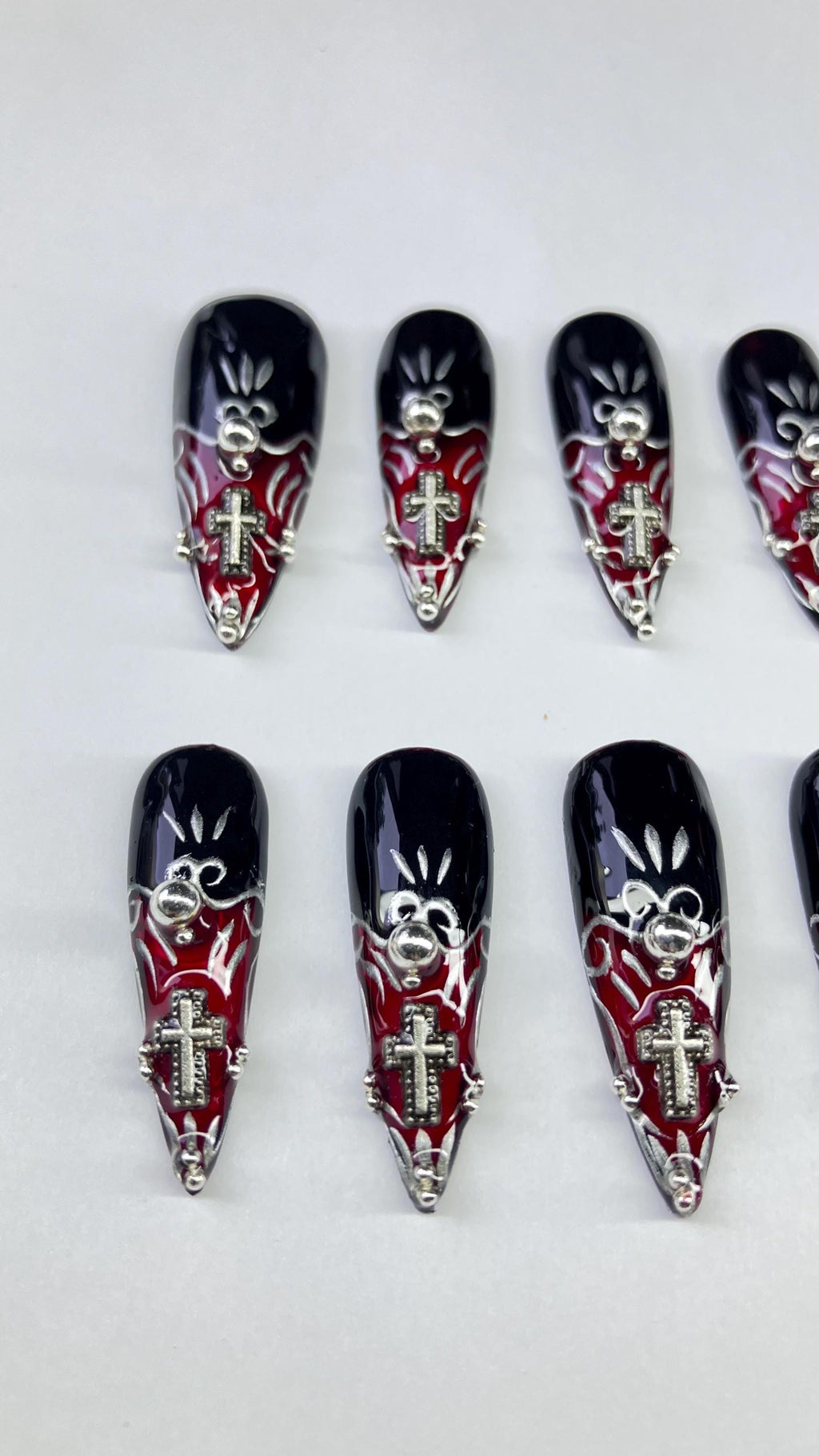 Baroque Stained Glass Press On Nails: Red, Black, Silver Cathedral Design