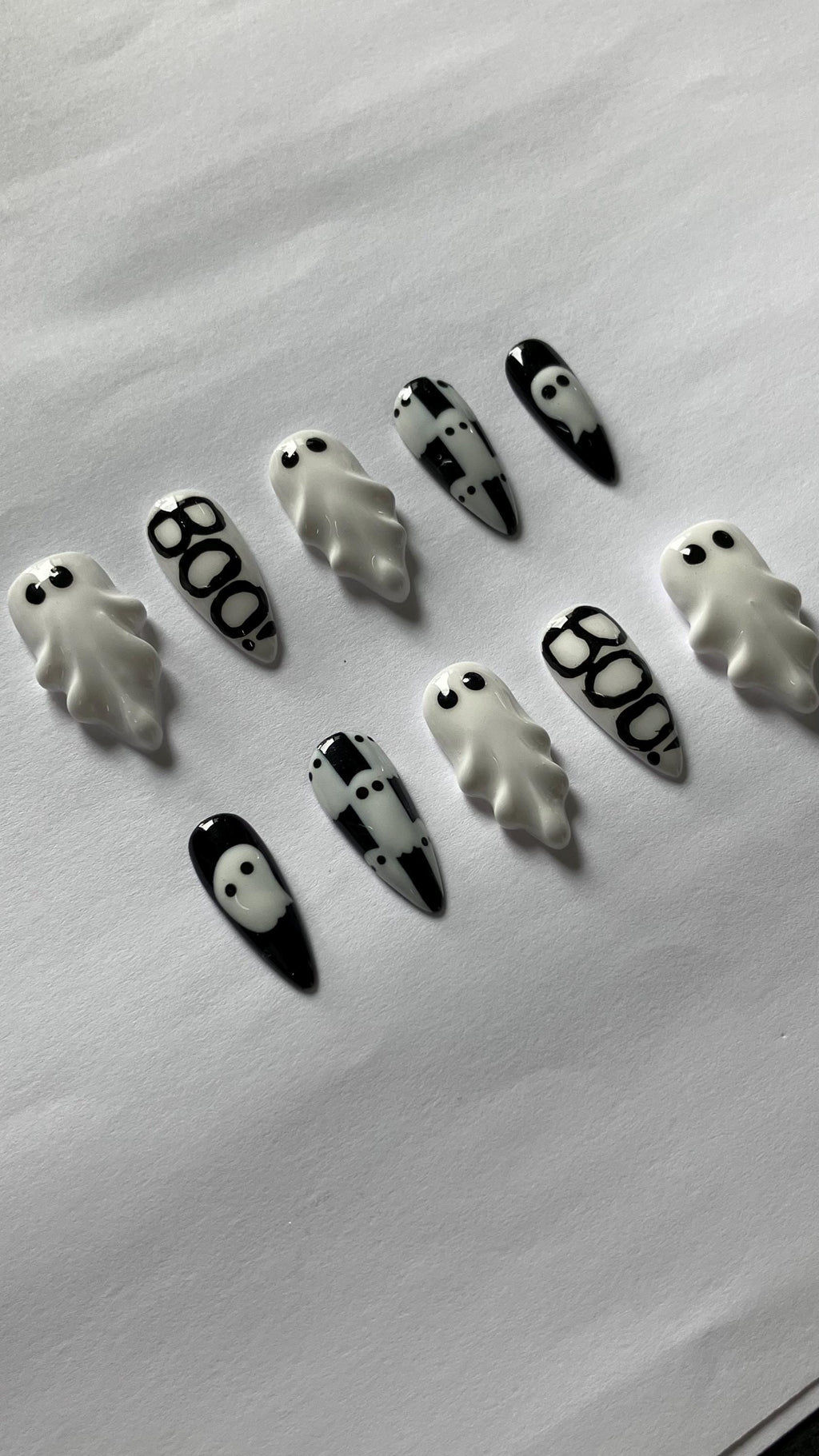 3d ghosts Halloween press on nails checkerboard monochrome design application pack included