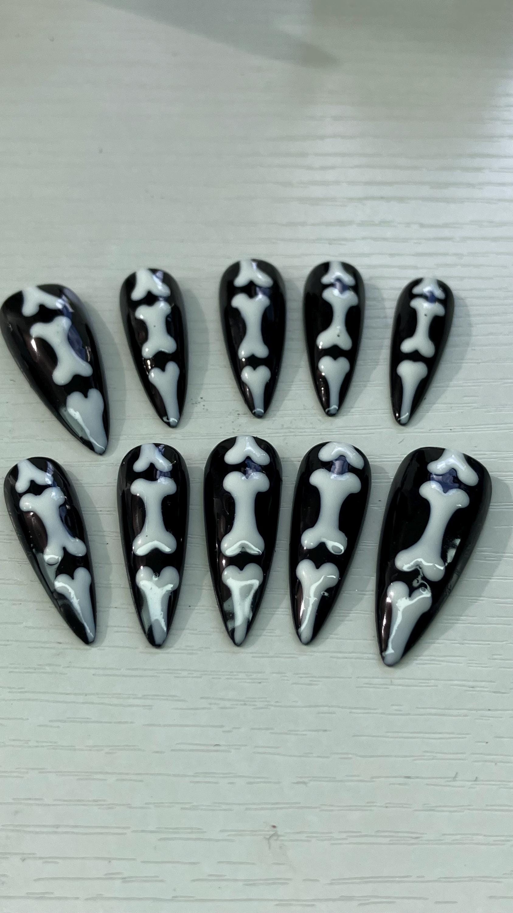 Skeleton bones press on nails design, Halloween nails, application pack included