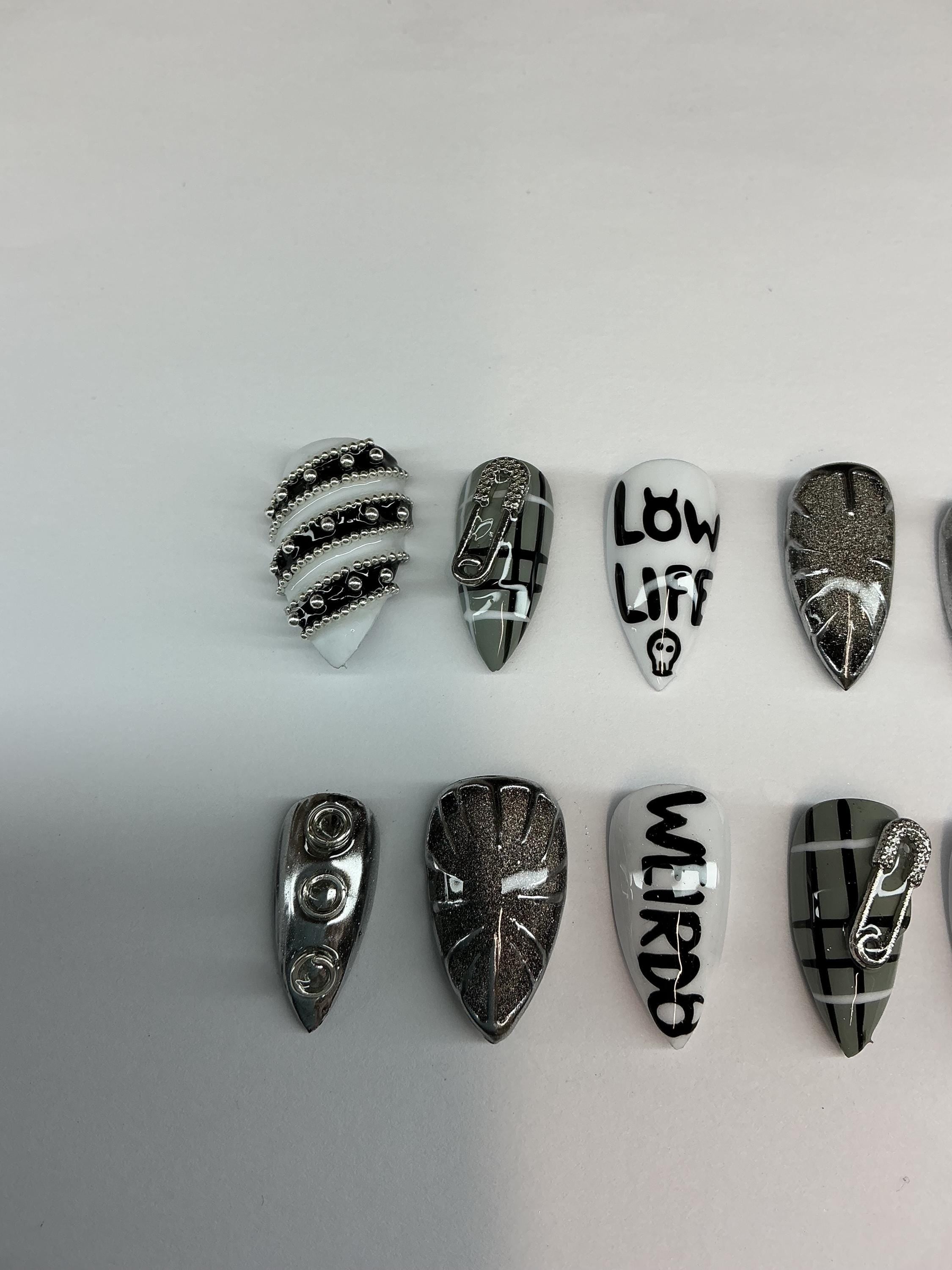 LOWLIFE Gothic Punk Press On Nails, 3D Cat Eye Art, Handmade Application Pack