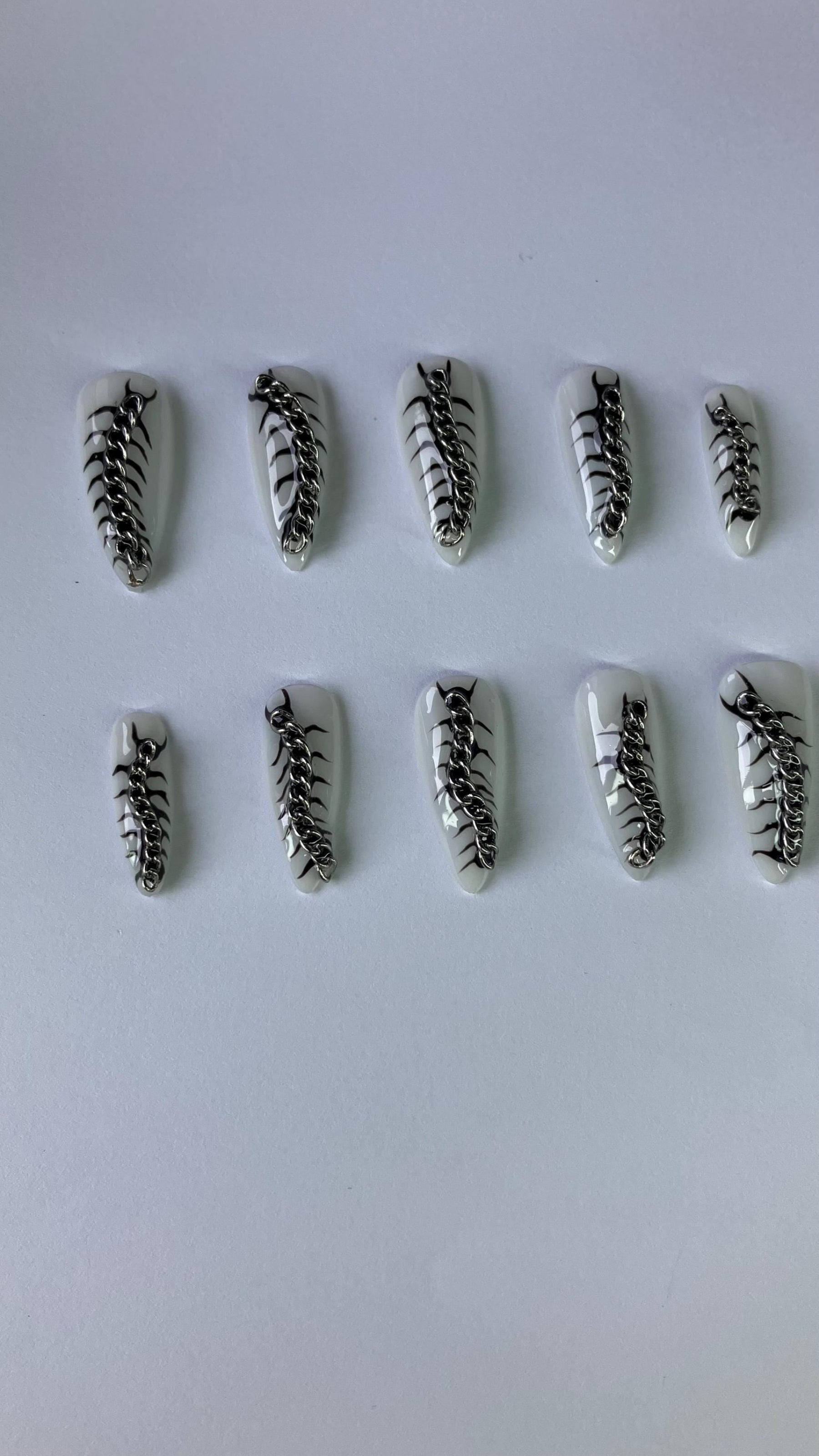 Centipede Press On Nails: Goth Black & White Chain Design