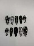 Gothic design press on nails with application pack